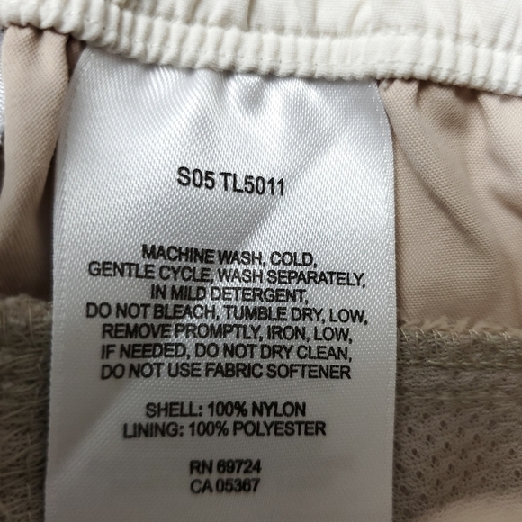 Columbia GRT Tan Skirted Athleisure Shorts Sz Med - Picture 3 of 9